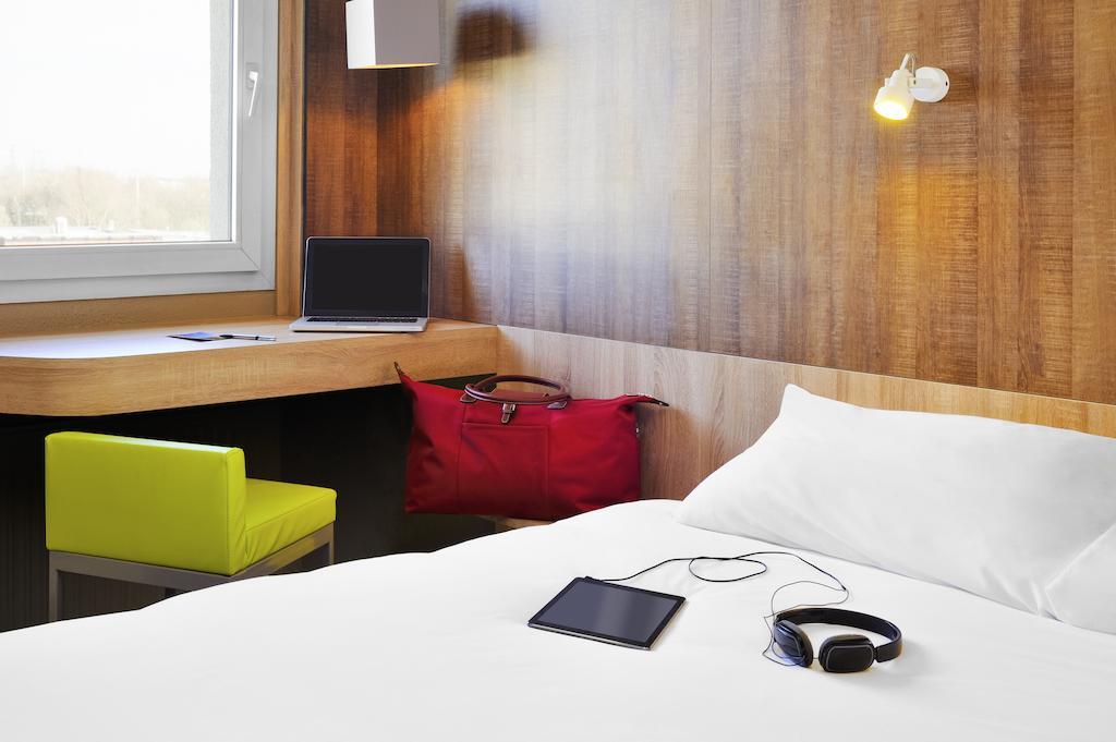 Ibis Styles Lille Marcq En Baroeul Hotel Room photo